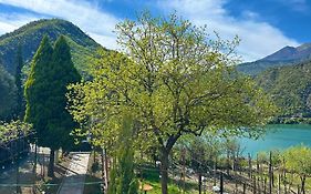 Lakeview Escape Koman